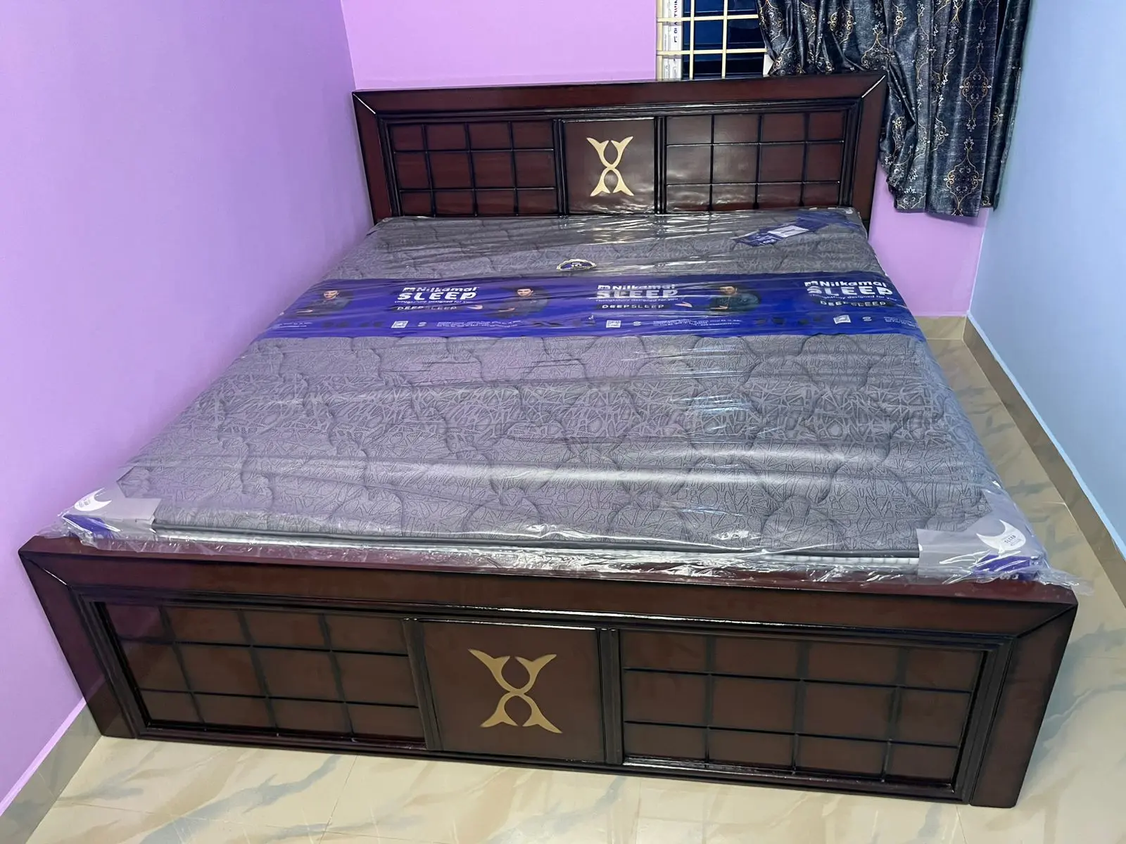 Solid wood king-size bed and mattress delivered and installed in a Sumadhura Folium apartment near Hope Farm